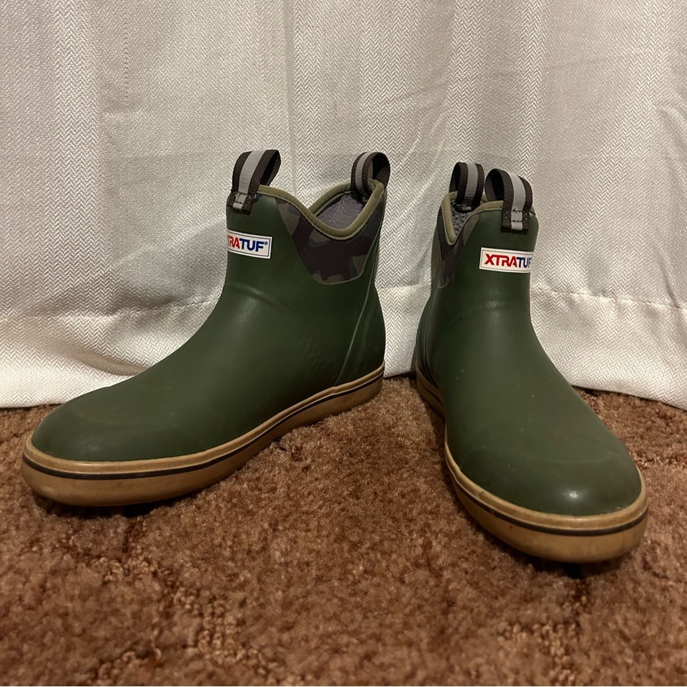 Women’s Size 9 XTRATUF Deck Boots Hunter Green